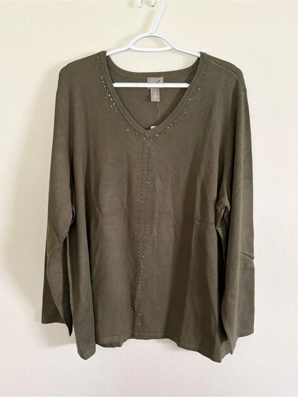 NWT Chicos Green Embellished V-neck Pullover Sweater Shirt Comfy Sz 4